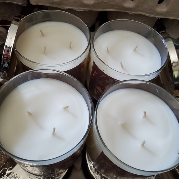 Bath and Body Works Hot Cocoa & Cream Candle - Picture 2 of 2